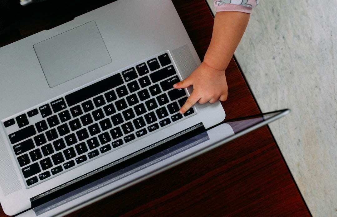 How to Find and Choose a Mobile Notary Near You in St. Louis